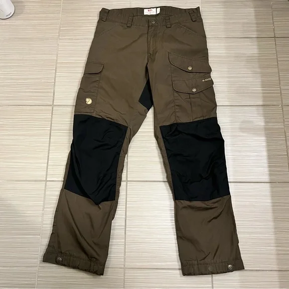 Fjallraven Men's Cargo Pants in Brown and Black - Picture 4 of 13